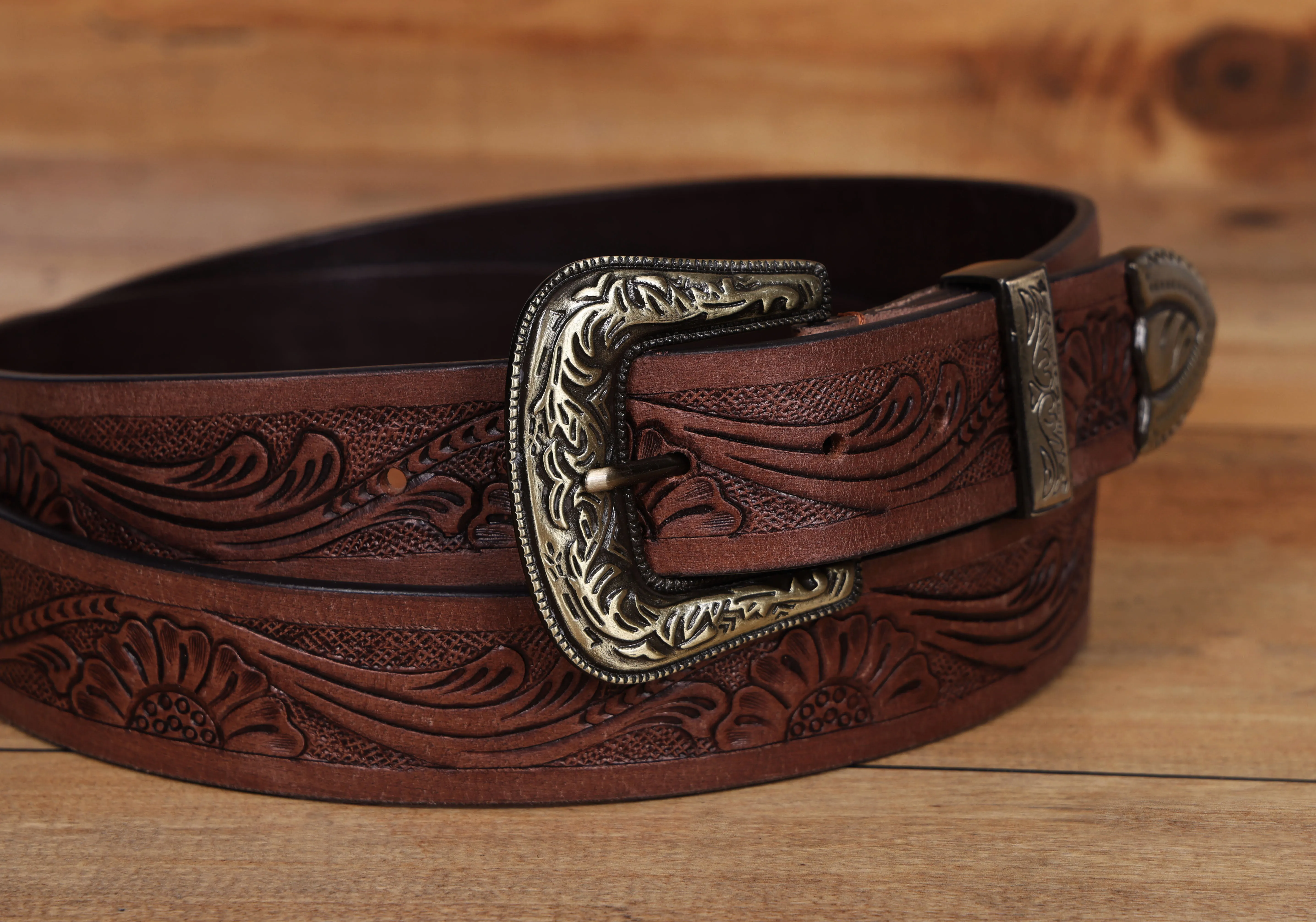 "Crafted Mastery: Hand-Carved Leather Belts for Timeless Style" Art: LB-813