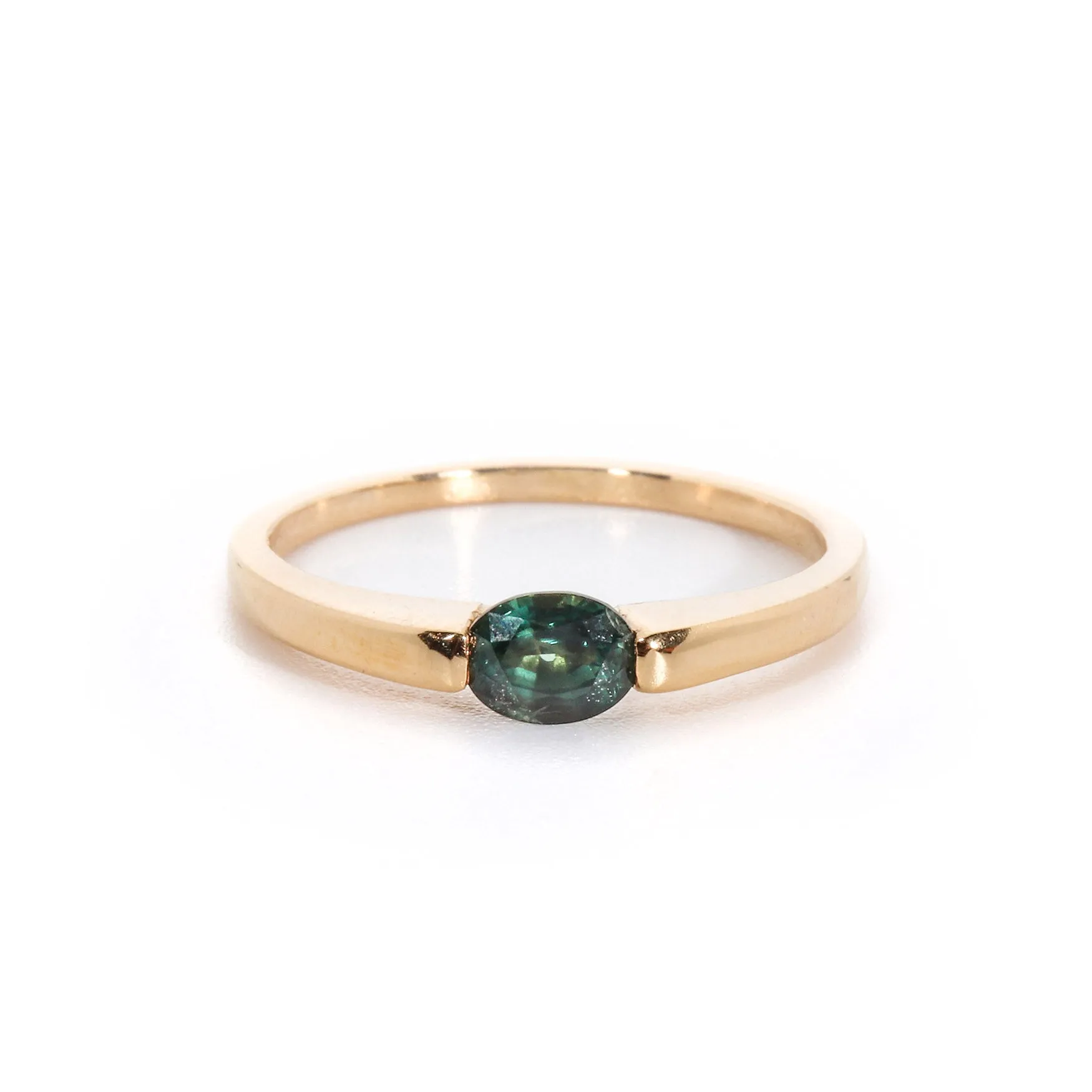 Ring with Oval Teal Sapphire (0.59 ct) in Tension Setting and Tapered Band, Solid 14k Gold | ONE-OF-A-KIND