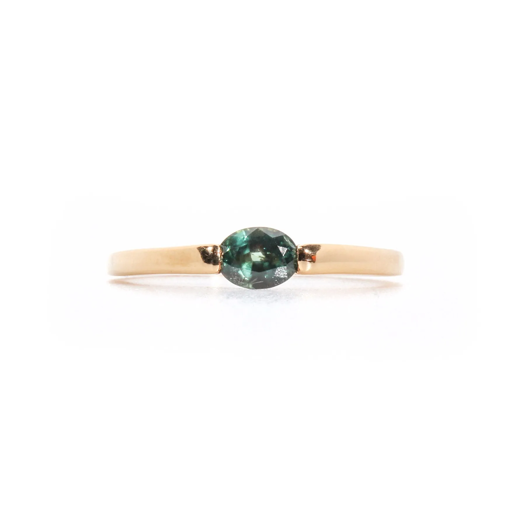 Ring with Oval Teal Sapphire (0.59 ct) in Tension Setting and Tapered Band, Solid 14k Gold | ONE-OF-A-KIND